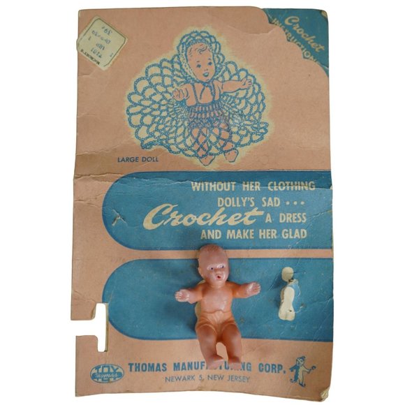 Vintage Thomas Toy Manufacturing Corp Crochet Doll Large 2" Plastic - Picture 1 of 3
